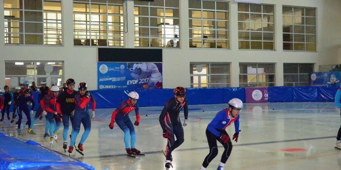 Hız Tutkunları 15 Temmuz Şehitleri İçin Pistte