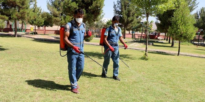 Parklarda İlaçlama Çalışması