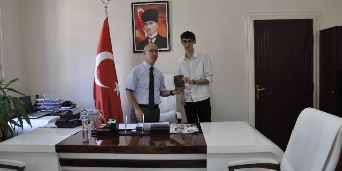Kaymakam Yaman, Başarılı Öğrenciyi Kabul Etti