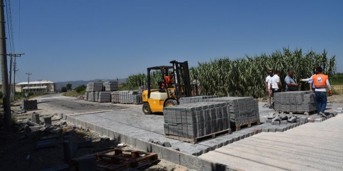Muradiye Mahallesi’nde Yol Yapım Çalışmaları Başladı
