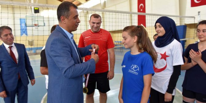 15 Temmuz Milli Birlik Günü Etkinliklerinde Dereceye Girenlere Madalya Verildi