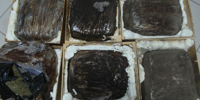 Diyarbakır’dan İzmir’e Gönderilen 61 Kilogram Esrar Ele Geçirildi