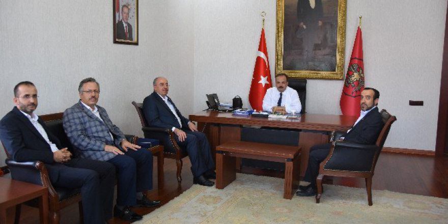 Vali Canbolat’a Tümsiad Konya Şubesinden Ziyaret