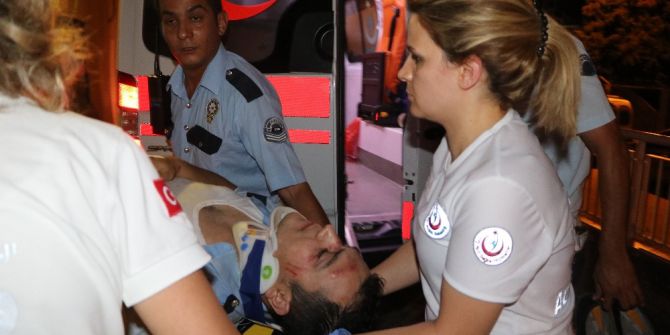 ‘Dur’ İhtarına Uymayan Sürücü, Uygulama Noktasında Polise Çarptı