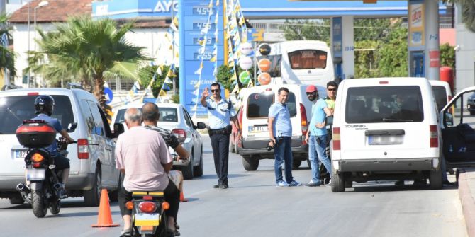 Antalya’da Emniyetten Motosiklet Uygulaması