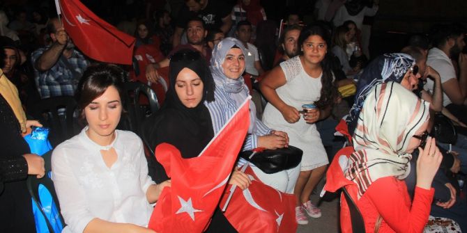 Cumhurbaşkanı Erdoğan’a Teslim Edilecek Türk Bayrağı İstanbul’dan Yola Çıktı