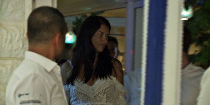 Adriana Lima Ve Türk Aşkı Bodrum Sokaklarında El Ele