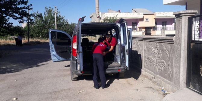 Gaz Kaçağı Bulunan Araç Paniğe Neden Oldu