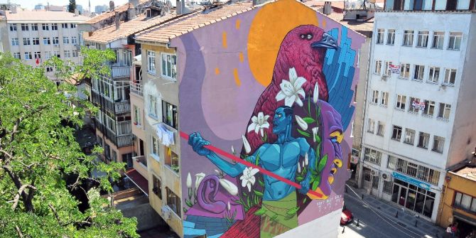 Semtin Duvarları Tablo Oldu