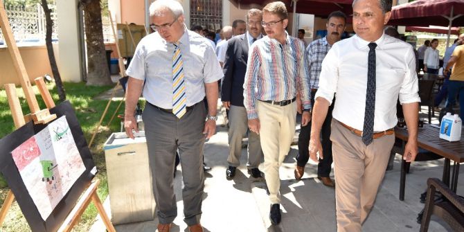 Başkan Uysal, 15 Temmuz Sergisinin Açılışına Katıldı