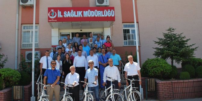 Uyuşturucu İle Mücadelede Etkin Rol Alan Kişiler Bisiklet İle Ödüllendirildi