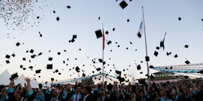 Ömer Halisdemir Üniversitesinde 2 Bin 133 Öğrenci Mezun Oldu