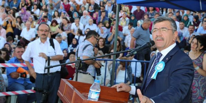 Başkan Akdoğan, Ömer Halisdemir Üniversitesinin Mezuniyet Törenine Katıldı