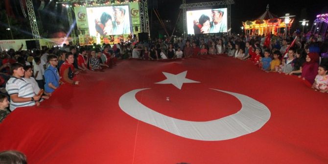 Gebze’de Demokrasi Nöbeti Sürüyor