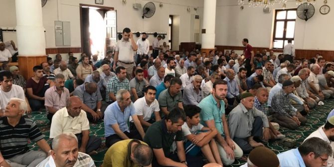 Adıyaman’da Camilerde Hatim Duası Yapıldı