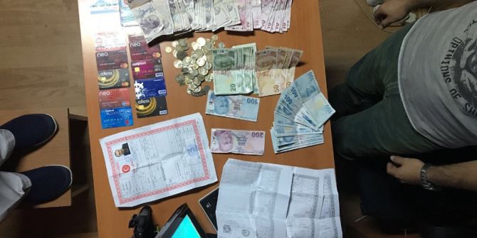 Dilencinin Üzerinden Çıkanlar Şok Etti