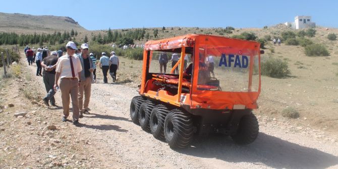 Demirkazık Dağına 15 Temmuz Şehitleri Anmak İçin Tırmandılar