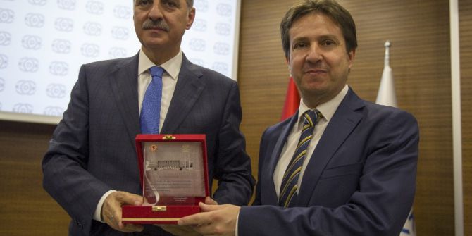 Kdk’dan İha Ve Tgrt Haber Ankara Temsilcisi Batuhan Yaşar’a Ödül