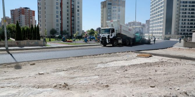 Talas’ta Asfalt Çalışmaları Sürüyor