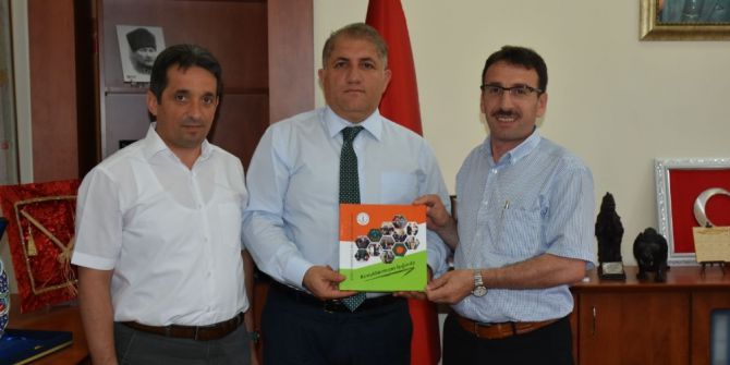 “Bir Okul Bir Misafir” Kitap Oldu