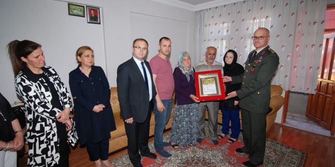 Tokatlı Şehit Ailesine Şehadet Belgesi Takdim Edildi