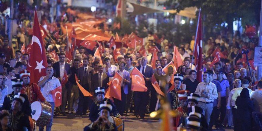 Cahan;"demokrasi Adına Yanımızda Duran Ve Yoldaşlık Yapan Tüm Hemşehrilerimize Teşekkür Ederiz."