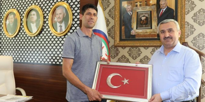 Ömer Halisdemir’in Kardeşinden Başkan Baran’a Ziyaret