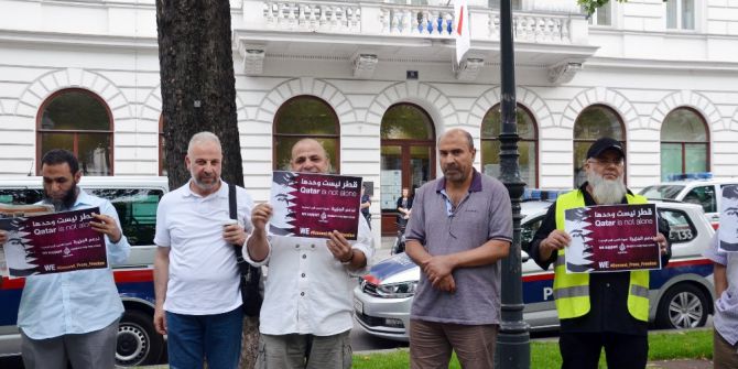 Avusturya’da Katar’a Destek Gösterisi