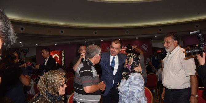 Bakan Çelik, Mevlit Yemeğine Katıldı