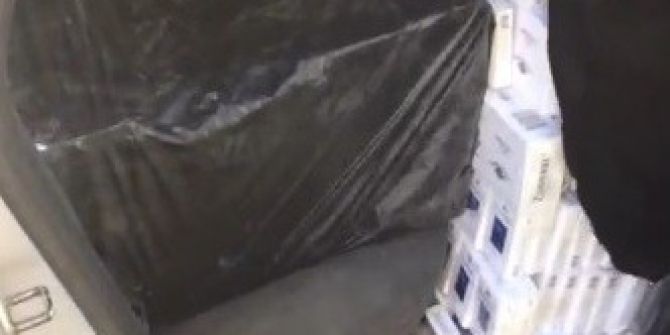 Lüks Otomobilde Kaçak Sigara Sevkıyatı