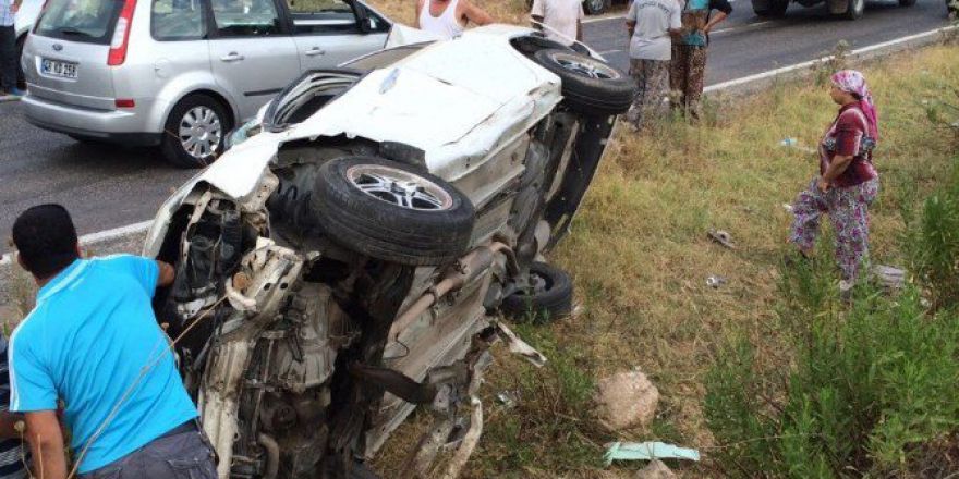 Milas’ta Otomobil Takla Attı; 2 Yaralı