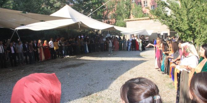 Hakkarili Mühendis Temirağa’ya Dillere Destan Düğün