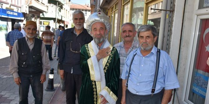 Osmanlı Kıyafeti Giyip Tosya’da 15 Temmuz Törenlerine Katılacak