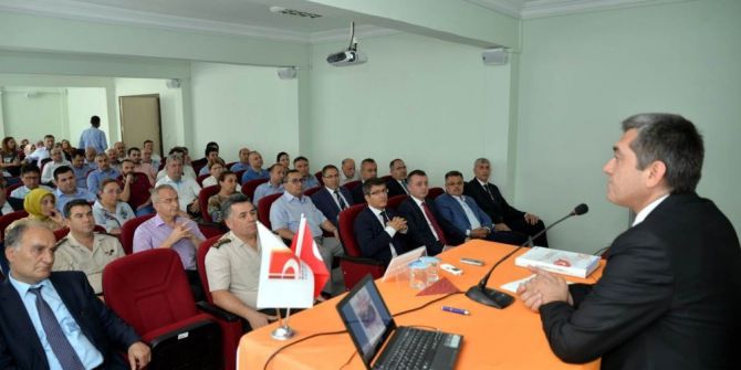 Bilecik’te ’’Dakikalar İle Darbe Süreci’’ Konferansı Düzenlendi