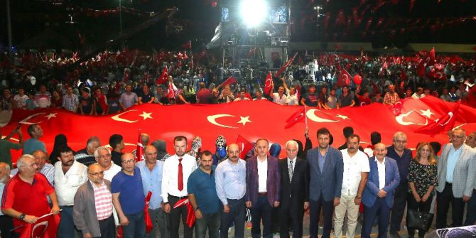 Müslüman Alimler Bağcılar’da 15 Temmuz Demokrasi Nöbetlerine Katıldı