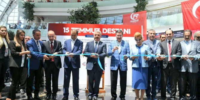 Bakan Arslan 15 Temmuz Fotoğraf Sergisi Açılış Törenine Katıldı