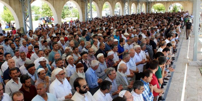 Başkan Yardımcısı Hasan Kızılbay’ı Binlerce Kişi Uğurladı