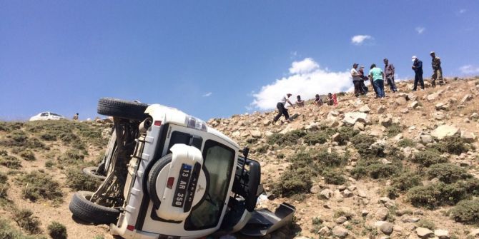 Bitlis Umke Aracı Kaza Yaptı: 2 Yaralı