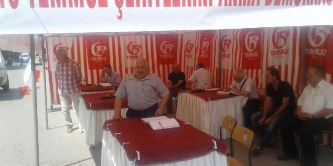 Kırklareli’nde 15 Temmuz Anı Defteri Çadırı Kuruldu