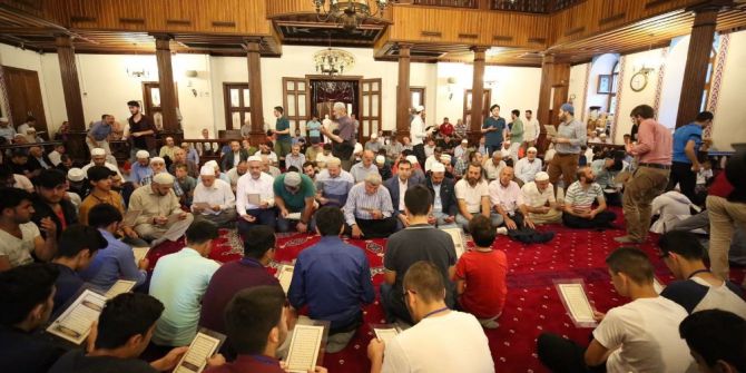 Kocaeli’de 249 Hafızla Sabah Namazı Kılındı