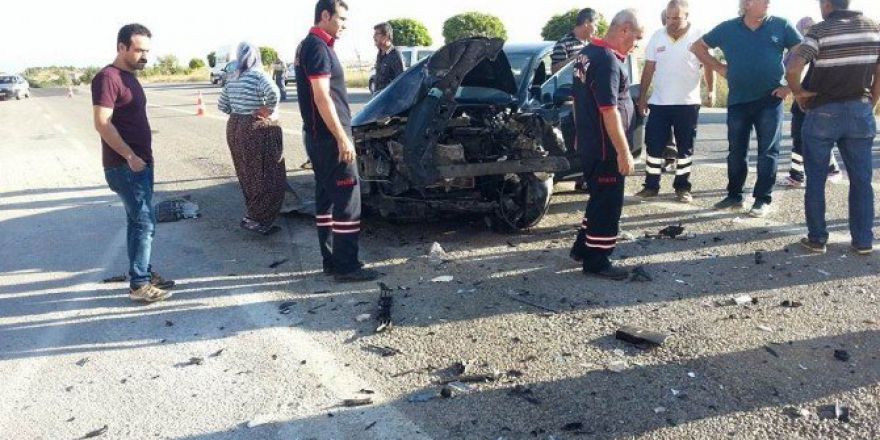 Hüyük’te İki Otomobil Çarpıştı: Üç Yaralı