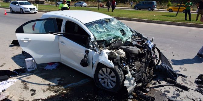 Tokat’ta Otomobil İle Beton Mikseri Çarpıştı: 5 Yaralı