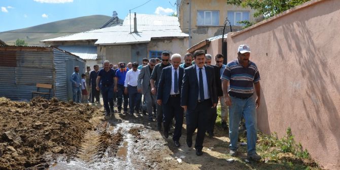Erzincan’da Otlardan Çıkan Yangın 9 Evi Kül Etti