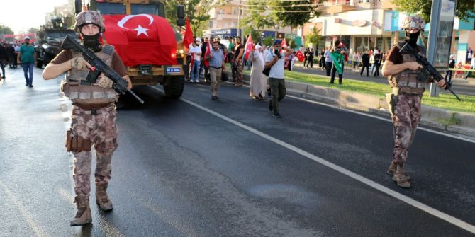 Diyarbakır Diyarbakır Olalı Böyle Yürüyüş Görmedi