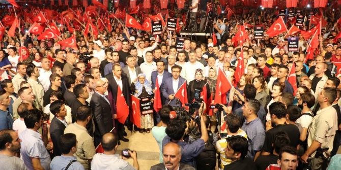 Diyarbakır’da Binler Demokrasi Nöbetinde