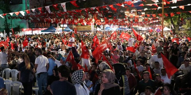 Kahramanmaraş Demokrasi Nöbetinde