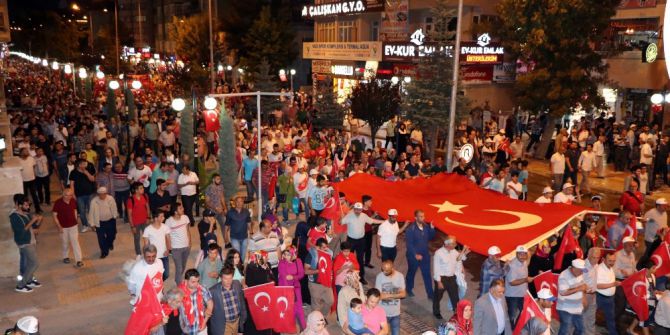 Yozgat’ta Demokrasi Nöbeti Başladı