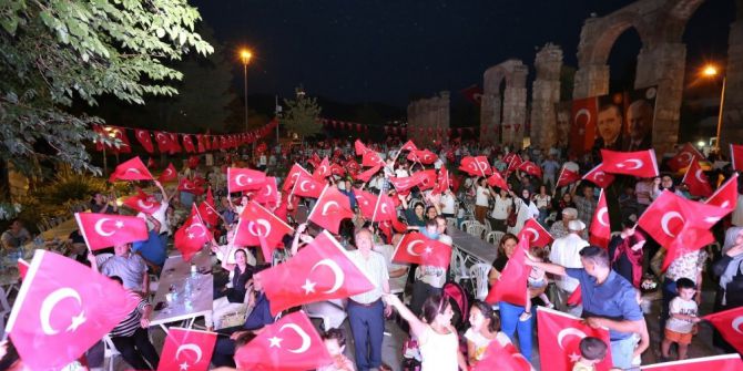 Selçuk 15 Temmuz’da Tek Yürek