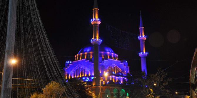 Eskişehir’de Tüm Camilerde Sala Okundu