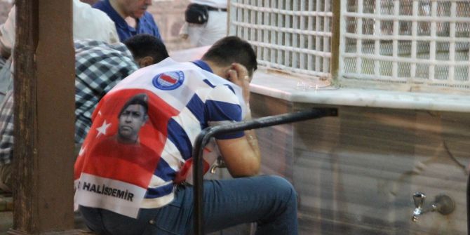 Manisa’da Demokrasi Nöbetçileri Sabah Namazında Buluştu